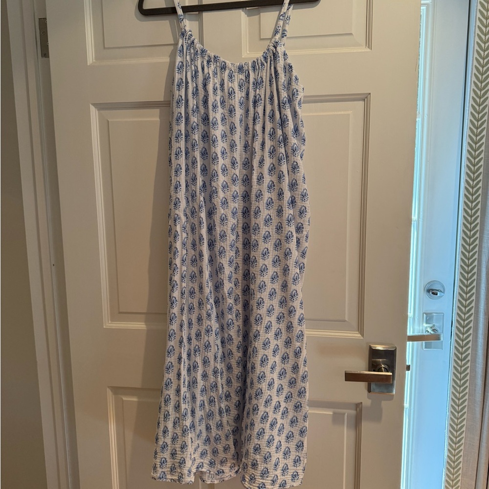 Blue and White Sleeveless Dress